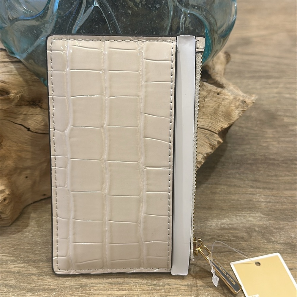 Michael Michael Kors Cream Card Holder/Wallet - Picture 3 of 3